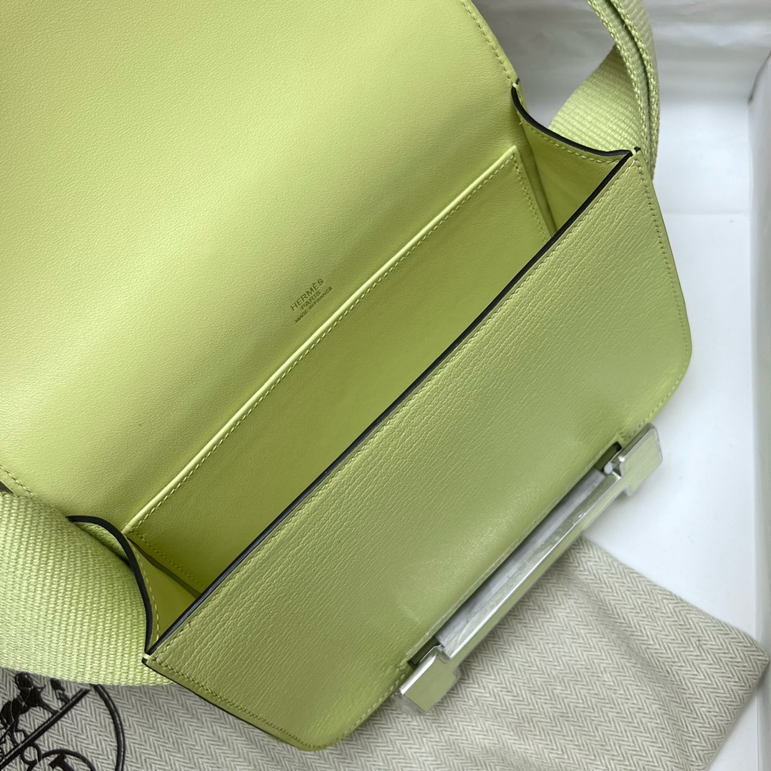 Hermes Geta Shoulder Bag In Green Kiwi Mysore Goatskin Leather